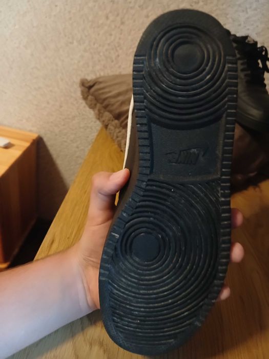 Nike Court Vision Low 44,5 номер Обувки носил съм ги 2 пъти не ми харесват липно на мен.