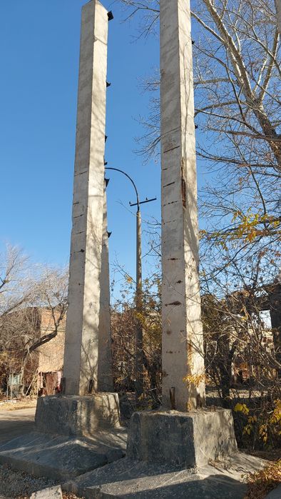 Колоны со стаканами