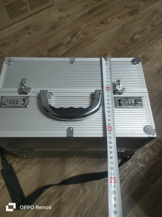 Продам кейс полностью алюминиевый
