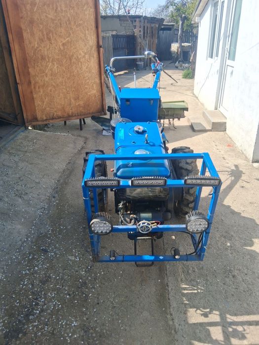 De vanzare Motocultor