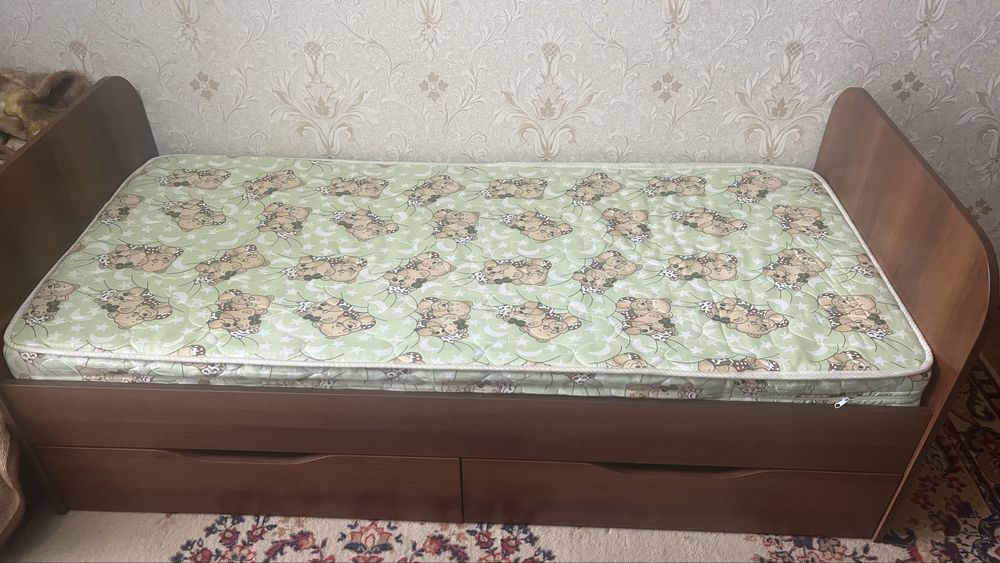 Кровать детская продам