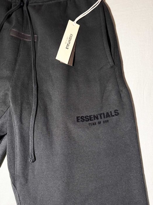 Fear of God Essentials Tracksuit Черен - Последен размер - L