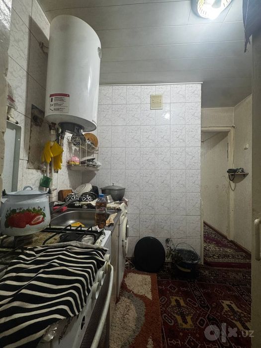 Срочно продаётся 2 ком. КВ. 9 микр. 9 дом.