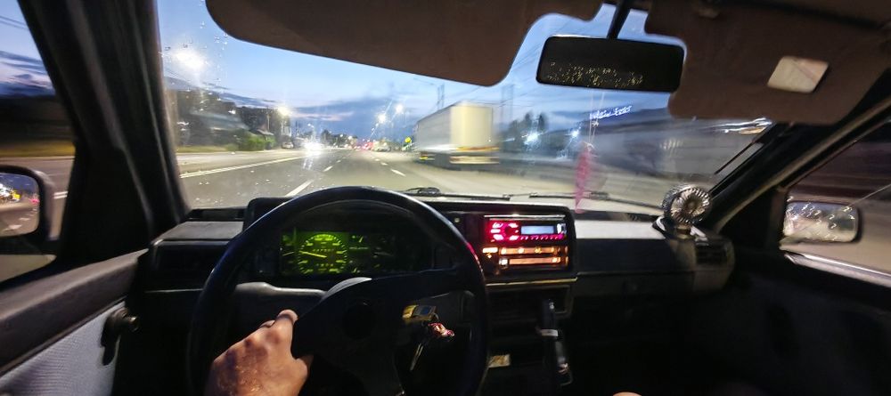 Vand sau schimb cu toyota unde ofer diferenta