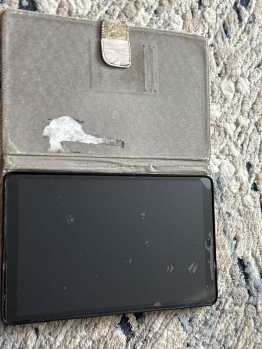 Galaxy Tab A с чехлом