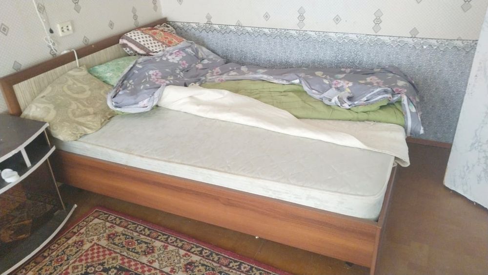 Продам 2-х спальную кровать