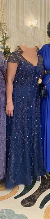 Платье вечернее с камушками