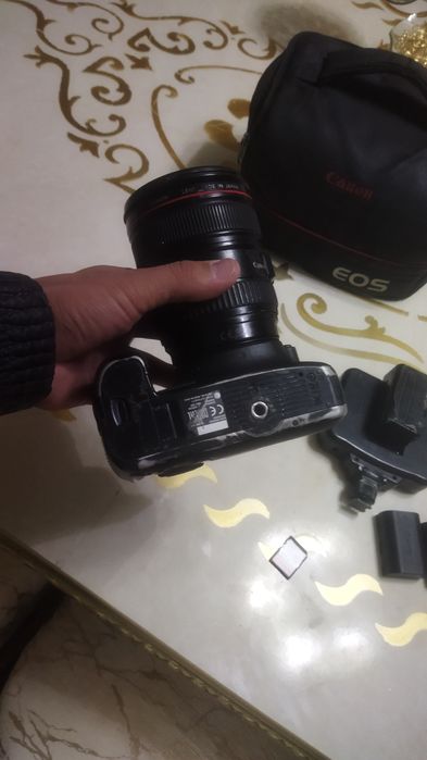 Canon foto kamera 6d xolati yaxshi