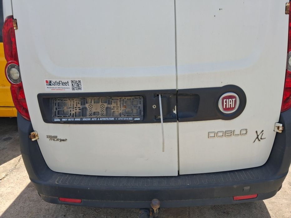 Usa stanga spate Fiat Doblo XL 2010