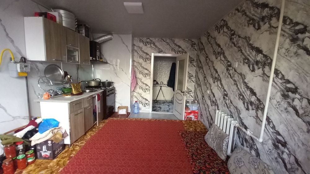 Algaritm Axmad Kafeni orqasida 1-etaj 2-xonali uy sotiladi