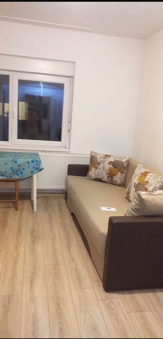 Inchiriez garsoniera