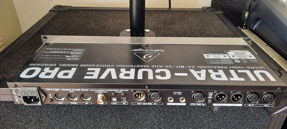 Ultra Curve Behringer