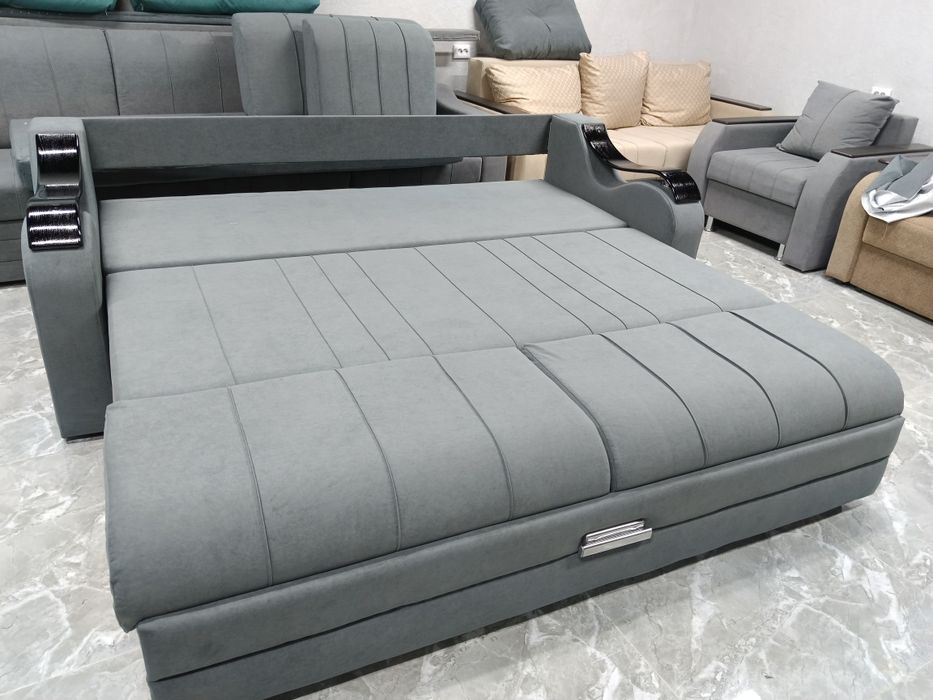 Продам  диван 3х местный раскладной
