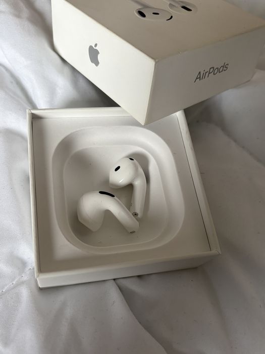 Apple AirPods 4 originale, garanție activă