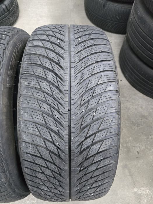 2 Броя 245/45/17 Michelin 7mm 23dot