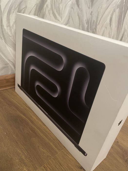 Apple MacbookPro 16inch 8TB SSD 128gb RAM