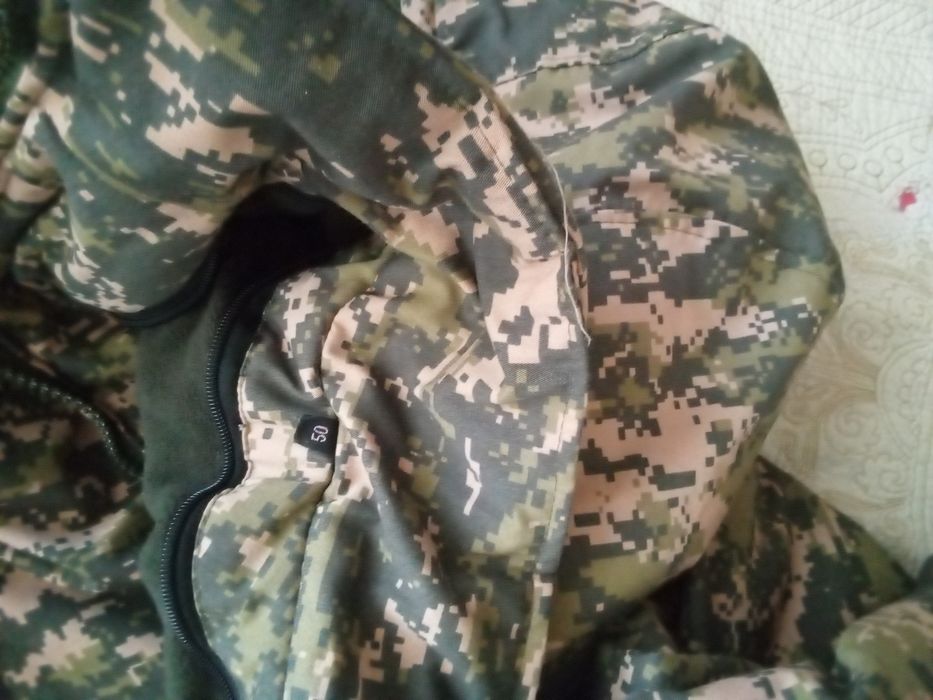 Комуфляж, бушлат, ремень, шапка