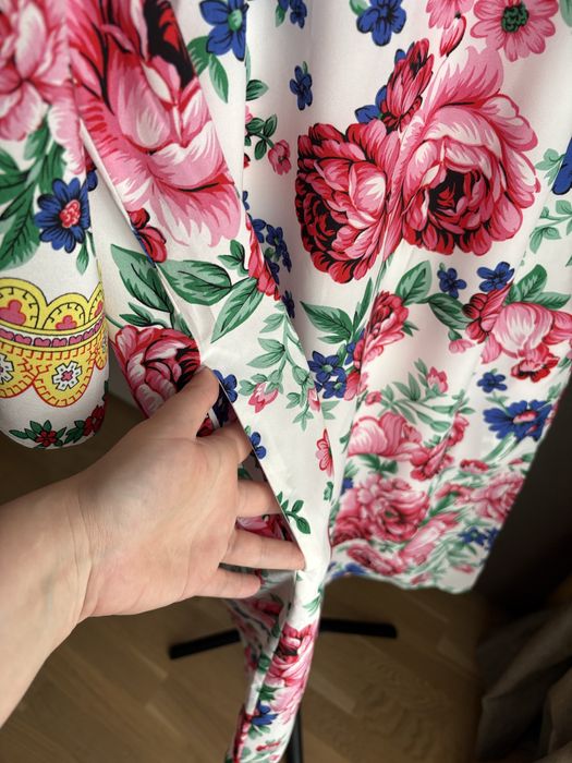 Rochie cu flori si funda