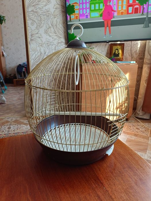 Продам клетку для птиц