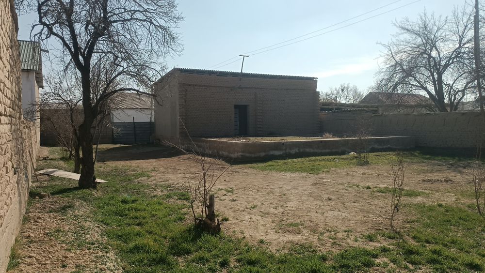 Tuganlamangan uy sotiladi