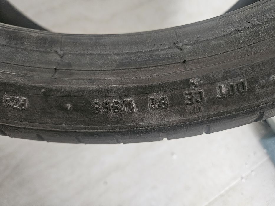 Vând anvelope Pirelli