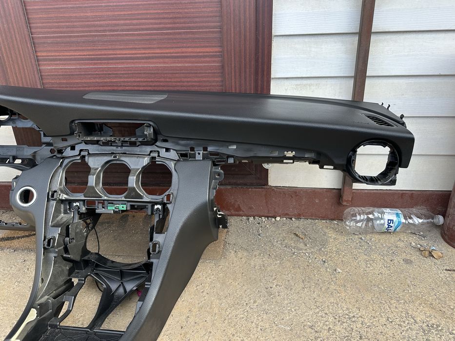 Табло със десен airbag за Мерцедес W205 C220 след 2015г.!