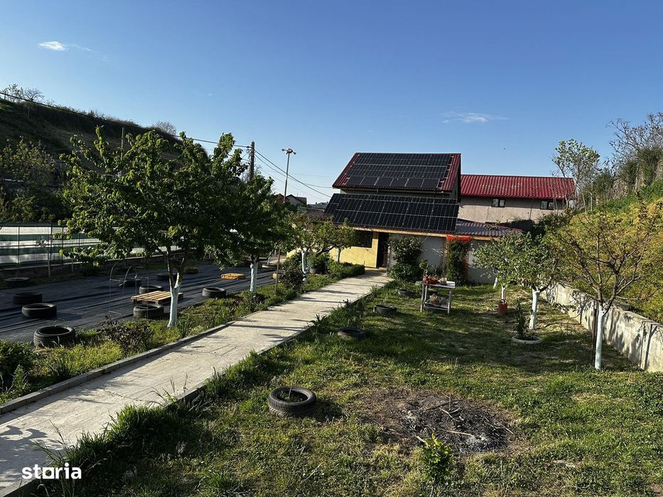 Vand casă cu teren generos lângă baltă – în Somova !