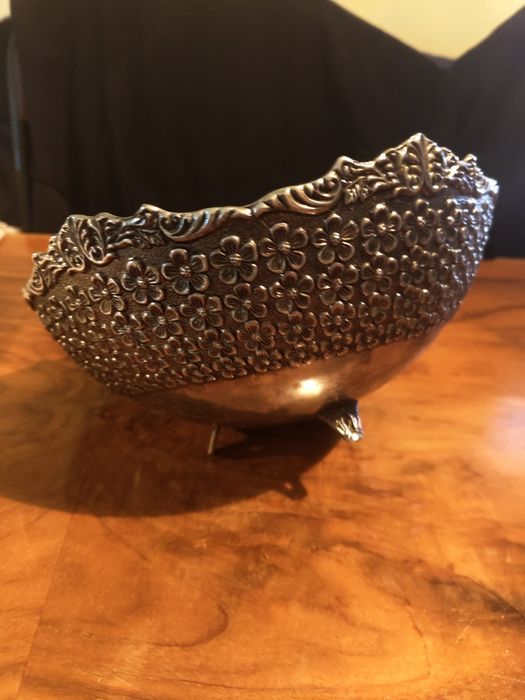 Почти всичко необходимо за масата на едно семейство...