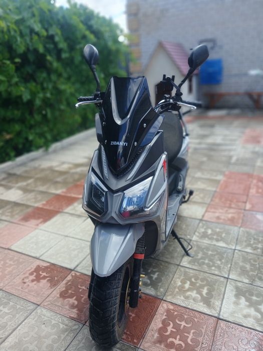 Скутер ZIDANYI 49 CC