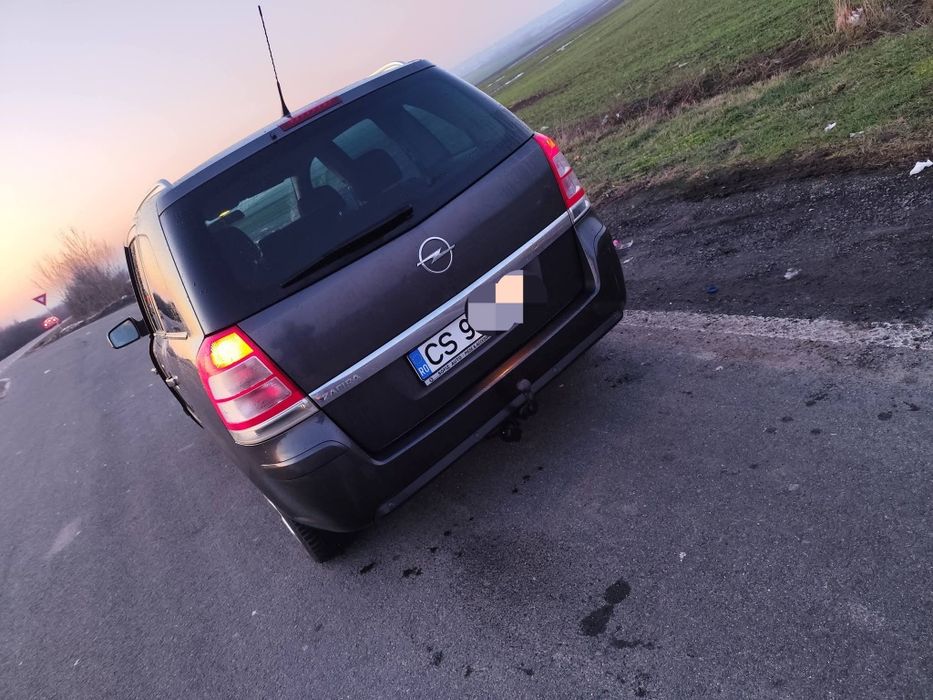 Vand opel zafira 7locuri