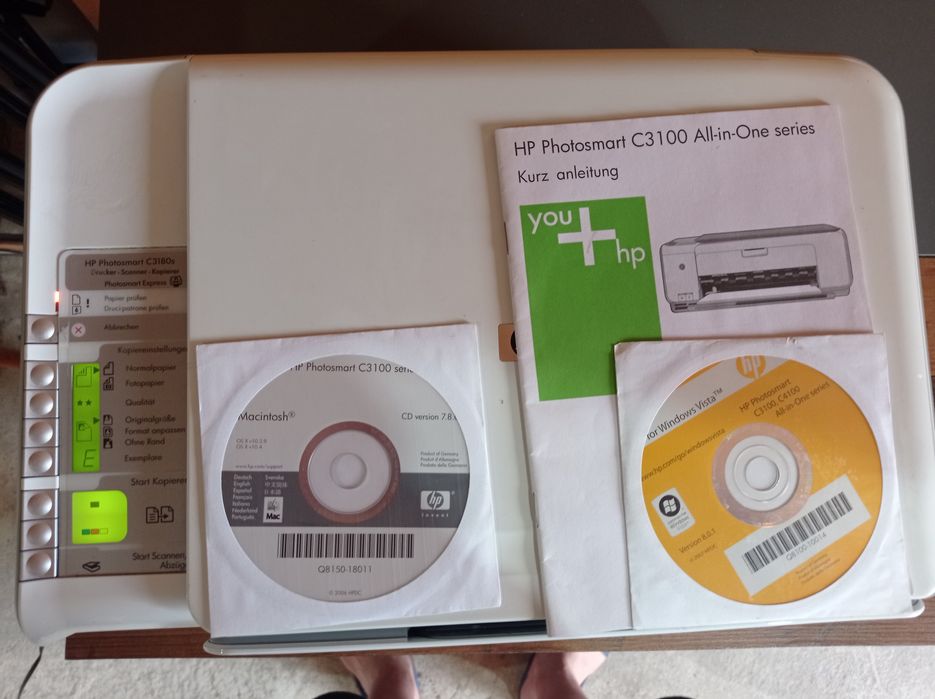 Vând imprimanta HP PhotoSmart C3100