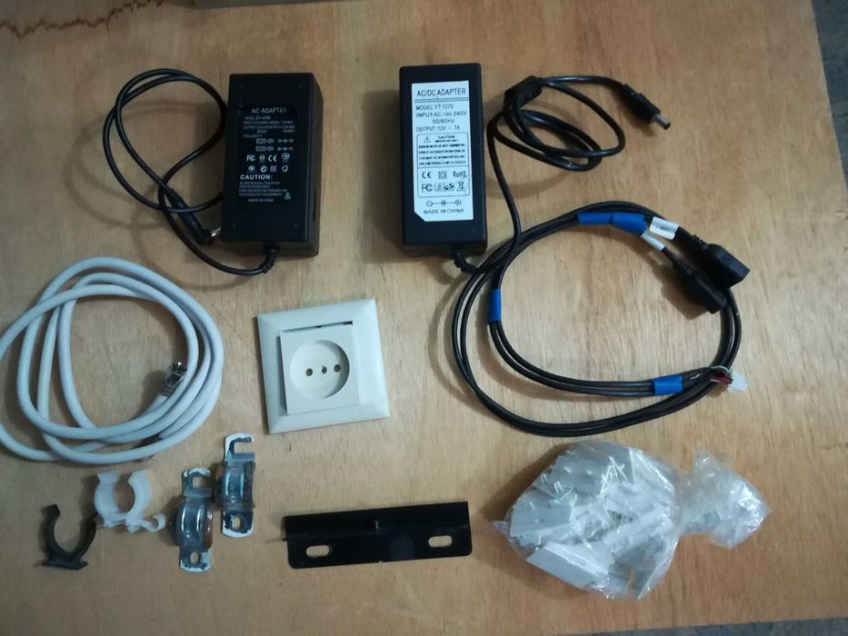 Видиопроигрыватель, пульты, мышки