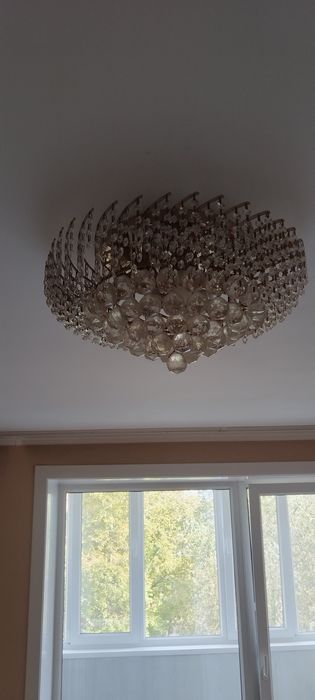 Люстры потолочные