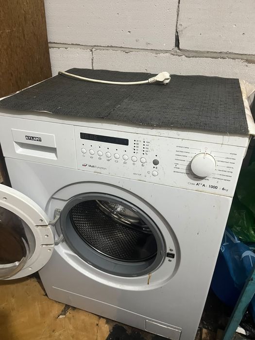 Прдам стительную машинку