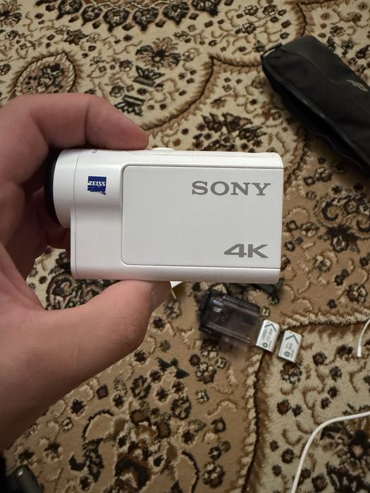 продам камеру sony x3000