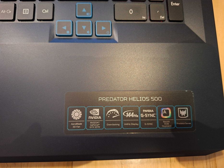 17" Лаптоп Acer Predator Helios 500, i7, 1070 8GB, 32 GB RAM, 1TB NVME