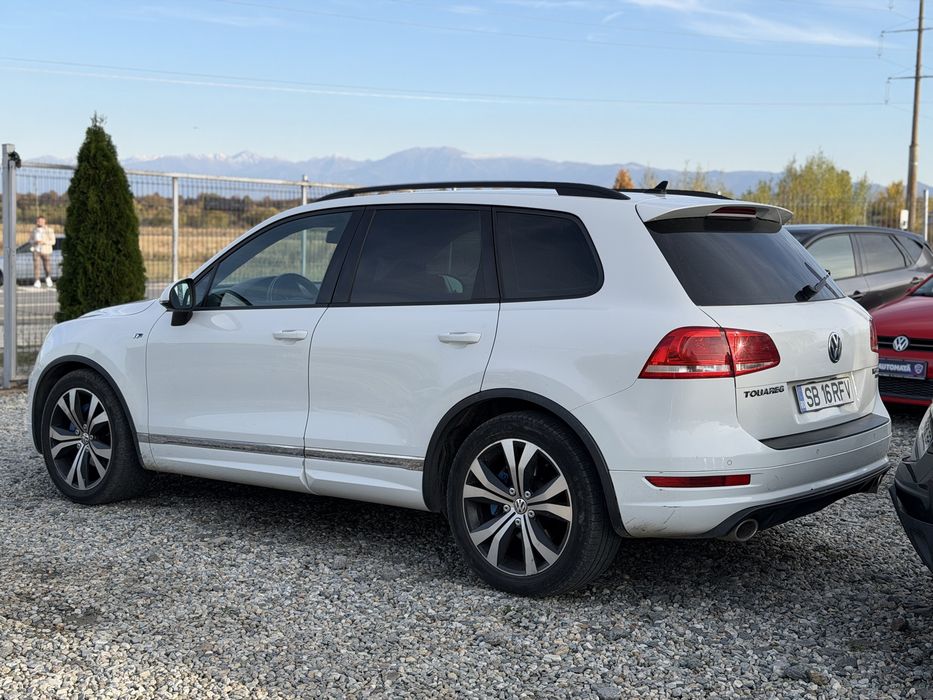 VOLKSWAGEN Touareg 2012 — imagine 3