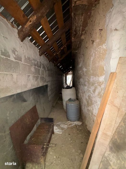 De vanzare casa parinteasca in apropiere de Roman, 23.000 euro