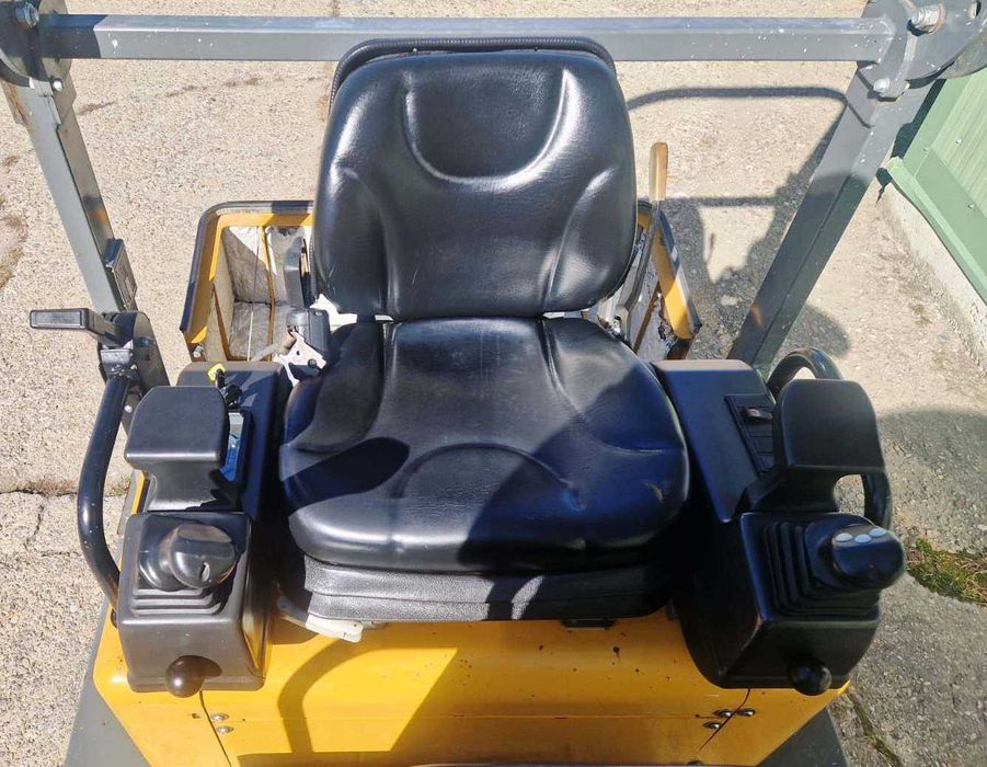 dumper rotativ Kato Imer pe senile