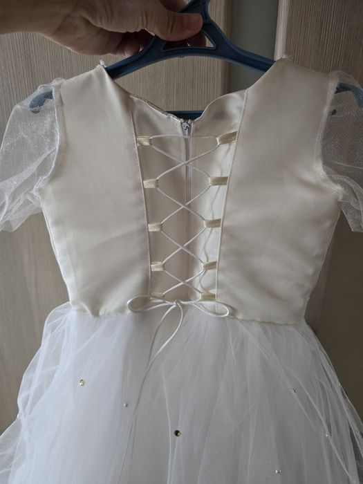 Продам детское нарядное платье