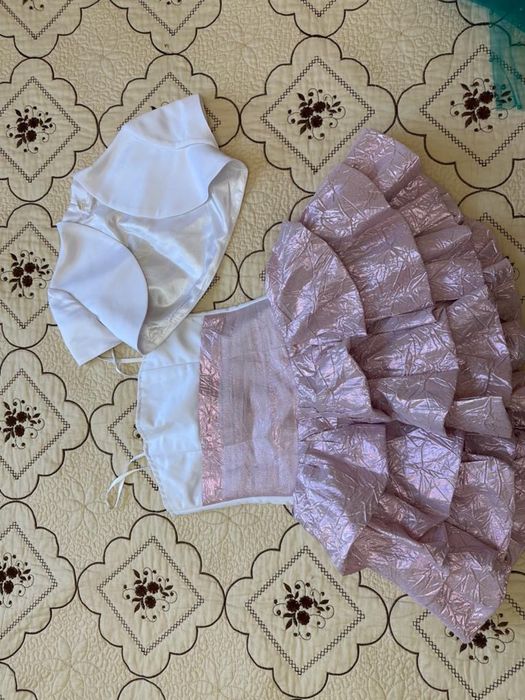 Платья от года до десяти лет.