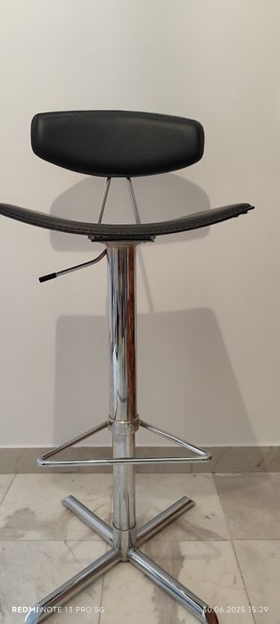 scaun bar reglabil 4 bucati disponibile