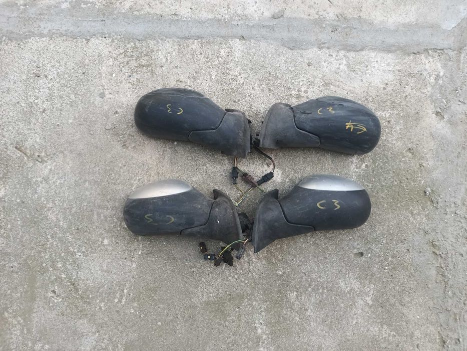 ляво и дясно огледало за ситроен ц3 02- 08 CITROEN C3