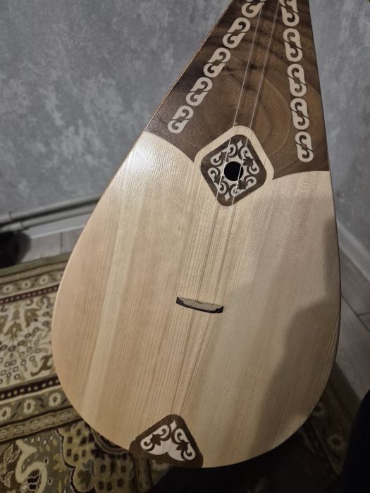 Дамбыра инструмент