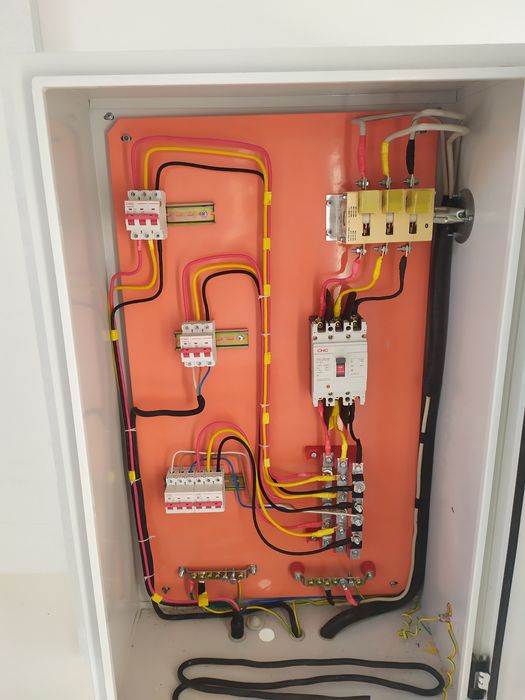 Электрик, электромонтаж , электромонтёр.