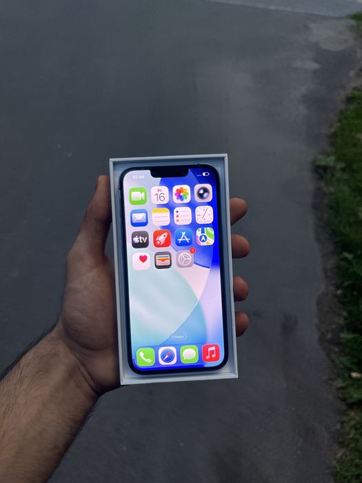 iPhone 13  128ГБ ИДЕАЛ