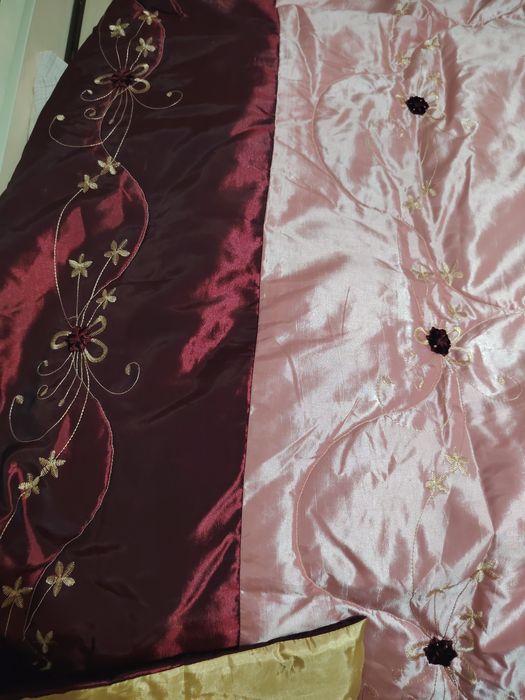 Cuvertură groasă 210×220 cm pentru pat dublu – model elegant