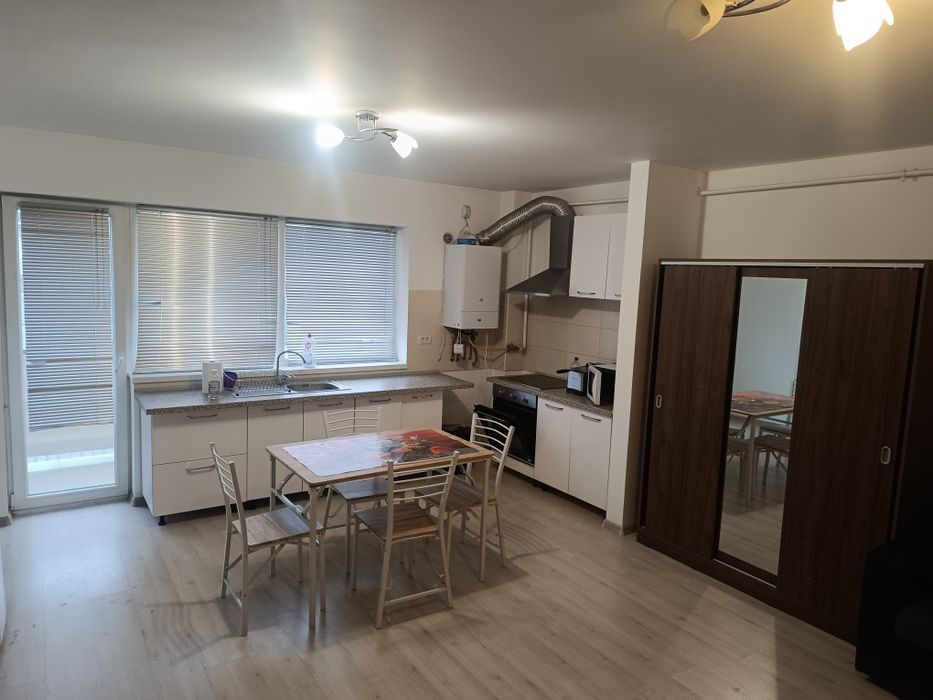 Garsoniera de închiriat subcetate apartamente Sânpetru
