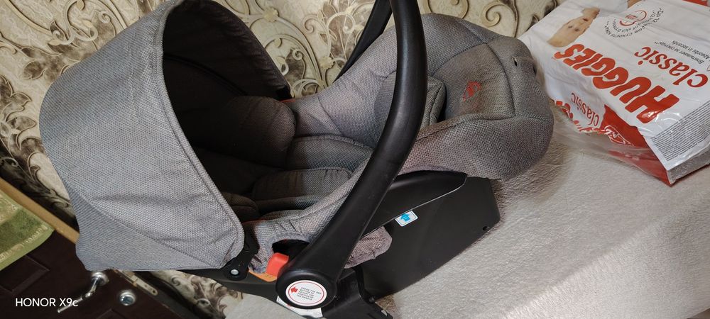 AVTO krislo urindi mashina uchun