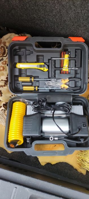 Продам автомобильный компрессор